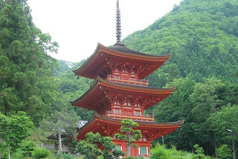 長福寺の三重塔